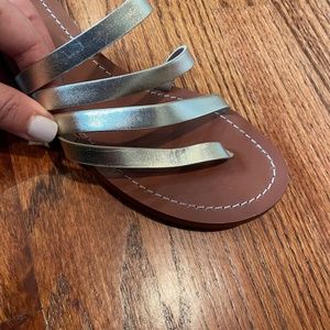 Tory Burch Sandal Gold straps - Size 7